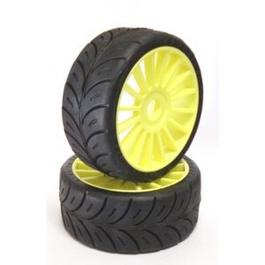 1/8 GT COMPETITION gumy MEDIUM - ON MULTI nalepené gumy, žluté disky, 2ks. Příslušenství auta IQ models